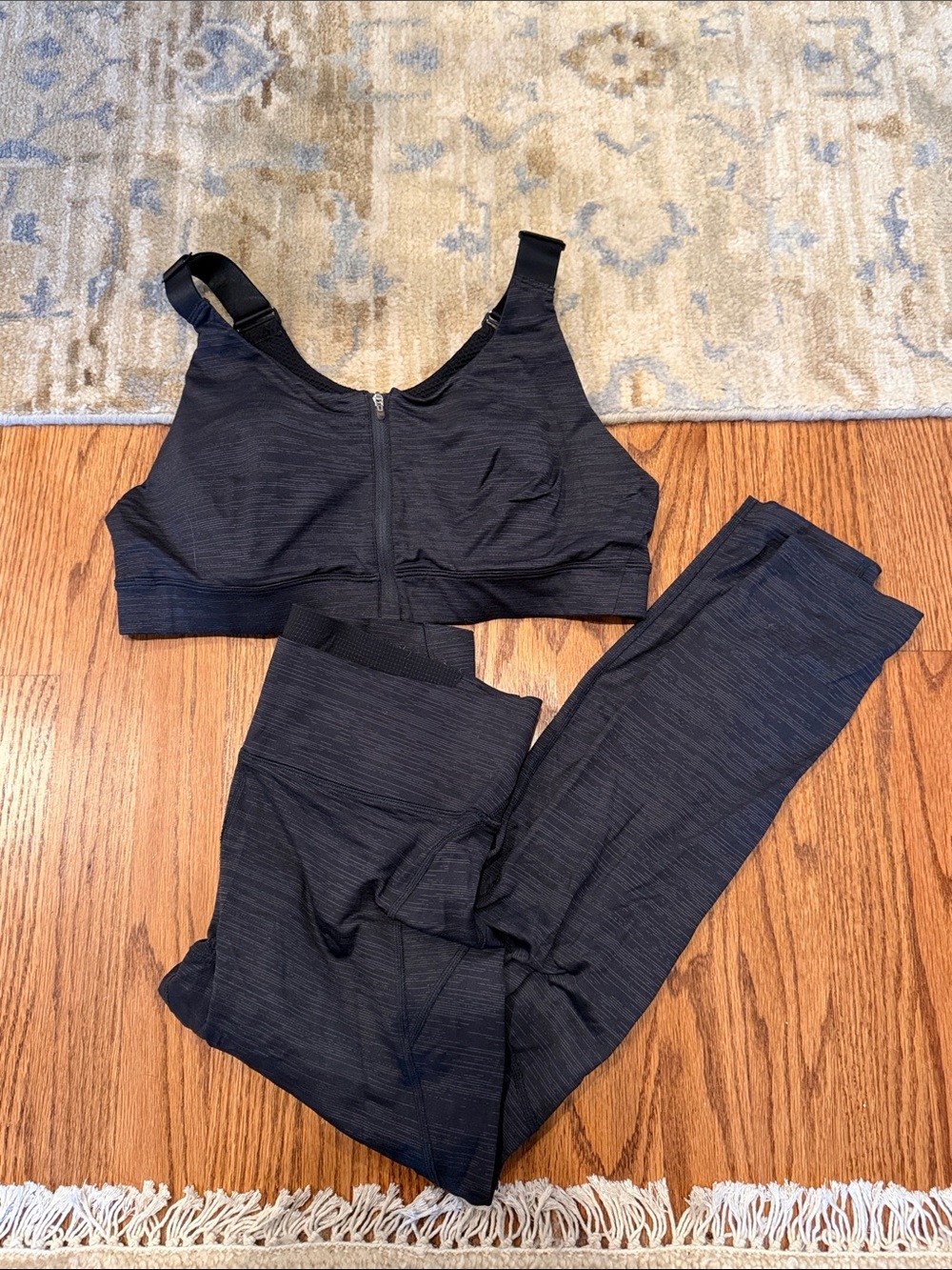 Outdoor Voices SET Women's Black Supportive Zip-Front Active Set